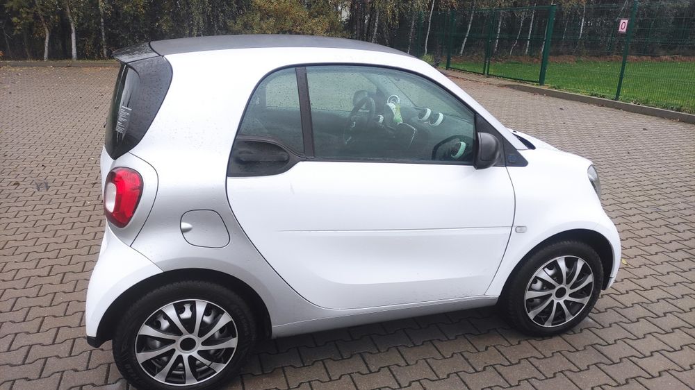 Smart fortwo 453 ładowarka 22 kwh