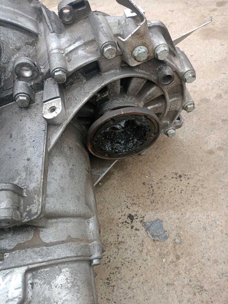 Кпп Vw Touran JYK фольксвааген туран кадді  6 ступка. 2003-2012р.