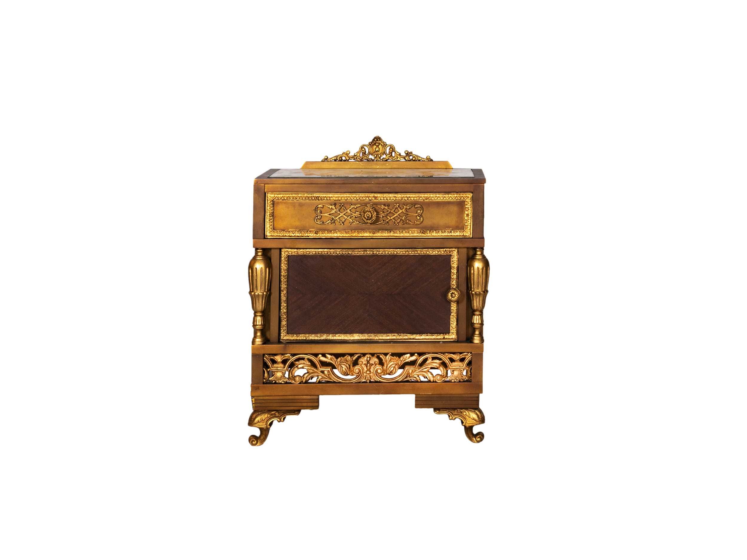 Mesa cabeceira bronze dourado século XX | Luís XV