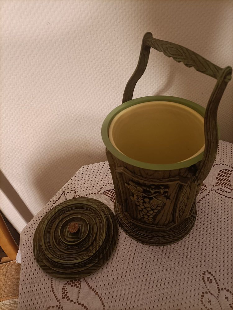 Zabytkowy pojemnik,wiaderko na lód z tworzywa sztucznego