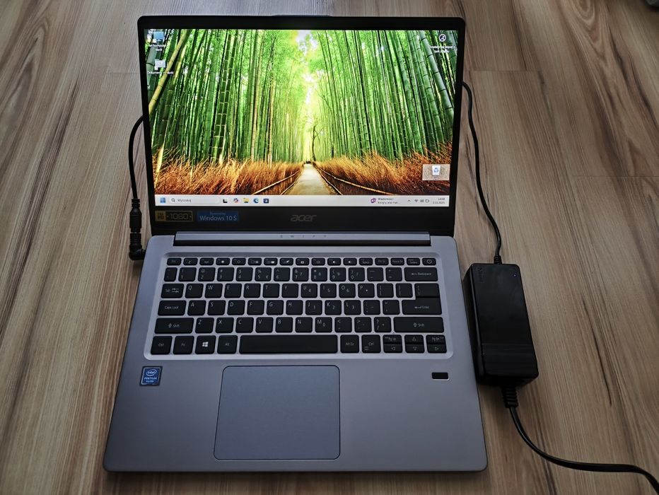 Laptop Acer Swift 1 SF114-32  14" aluminiowa obudowa.