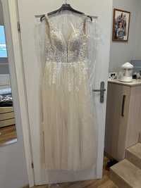 Suknia ślubna (możliwość zakupy z welonem)