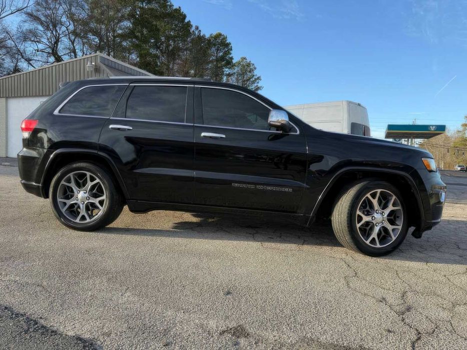 Jeep Grand Cherokee Overland      2020