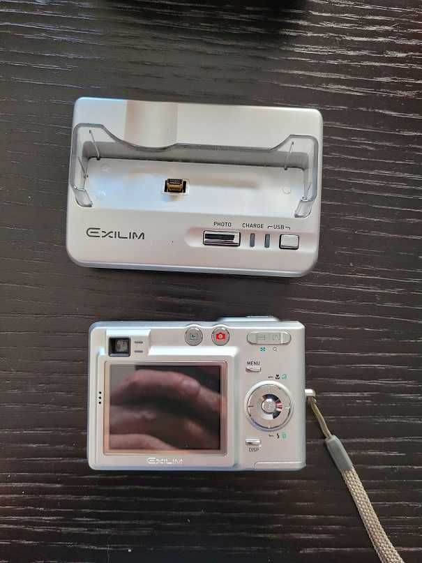 Casio  Exilim...