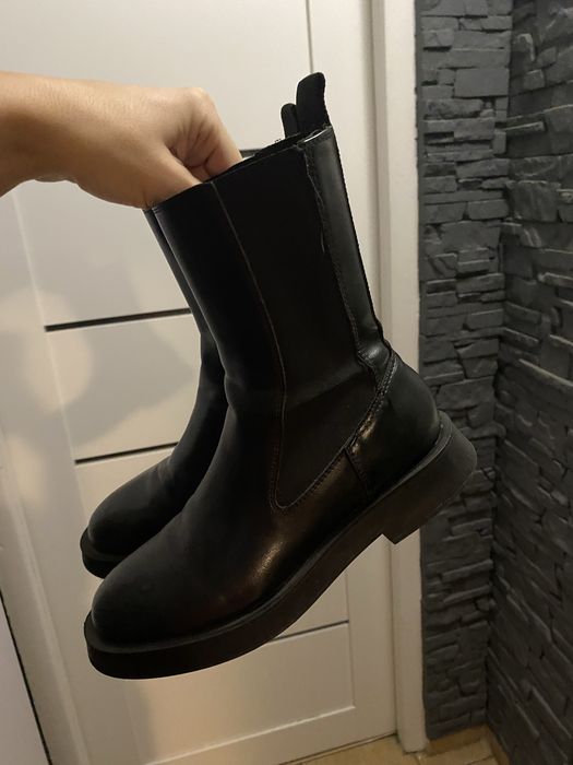 Solidne buty na jesień z grubą podeszwą