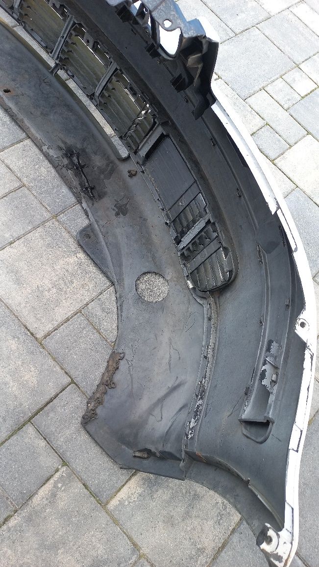 VW Passata b5 95-99 zderzak przód przedni srebrny lb7z