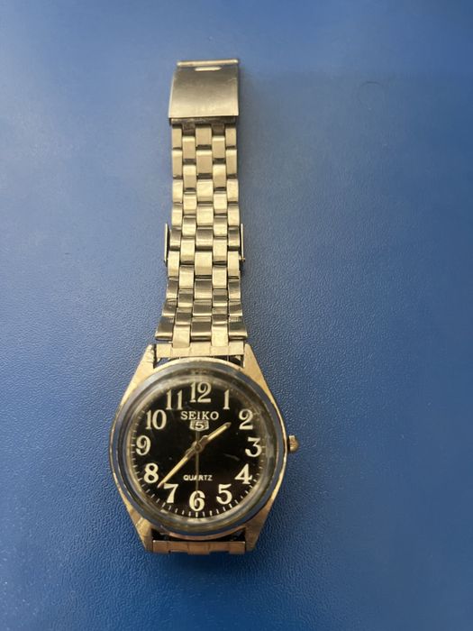 Наручний годинник Seiko 5 Quartz