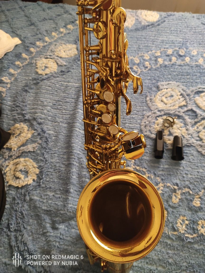 Saxofone Alto Selmer Conn