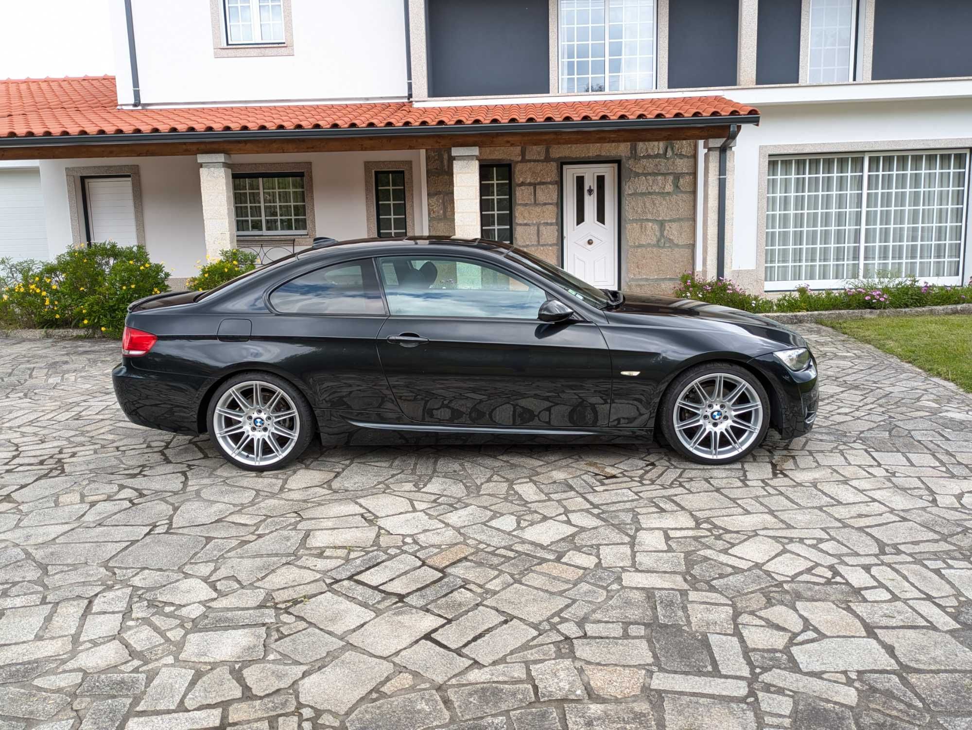 BMW 320 D Coupe E92 Pack M
