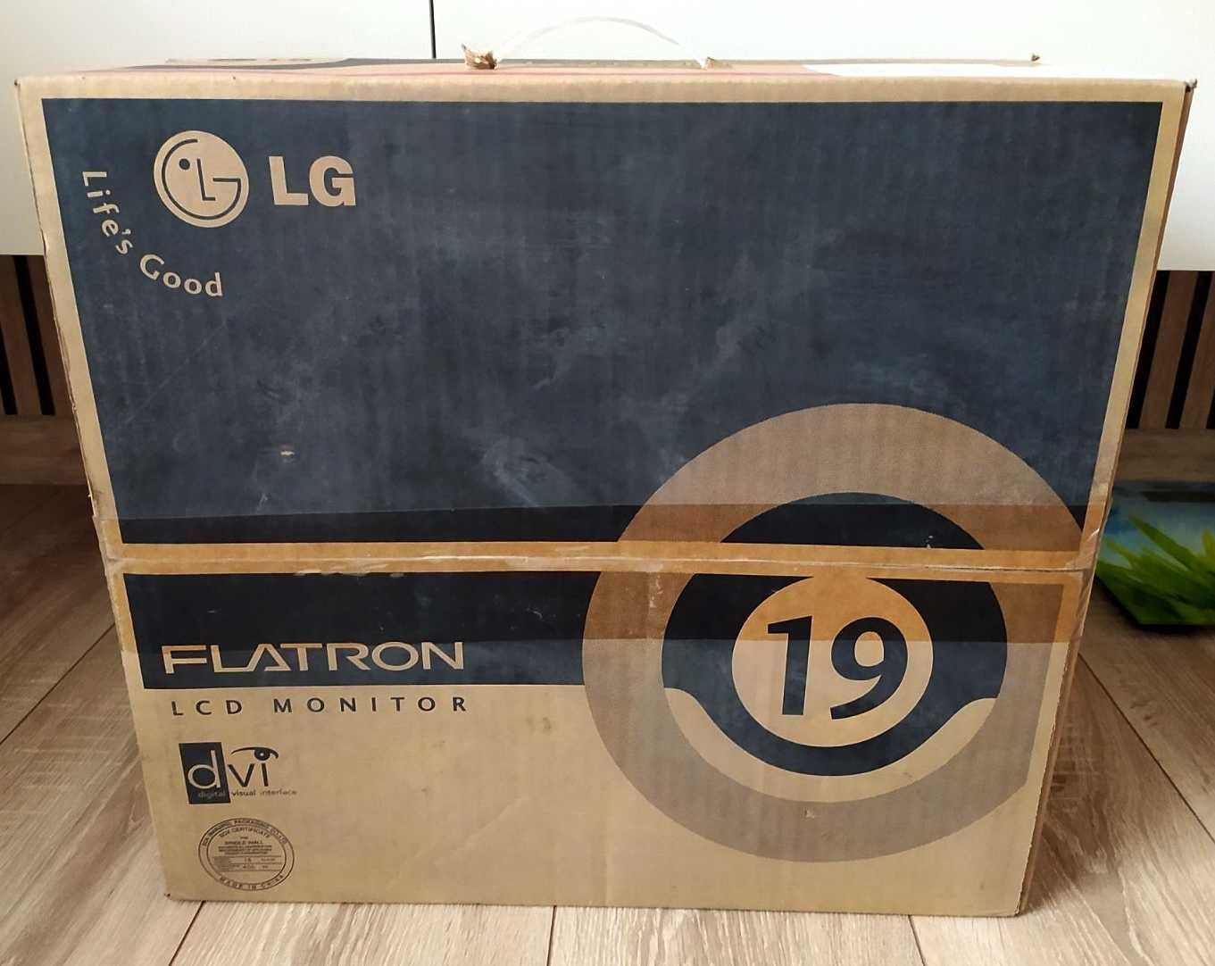 Продается монитор LG Flatron L1972H в хорошем состоянии