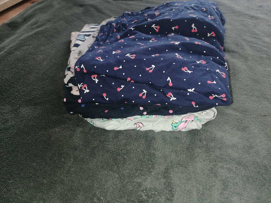 Sukienki na lato 122/128