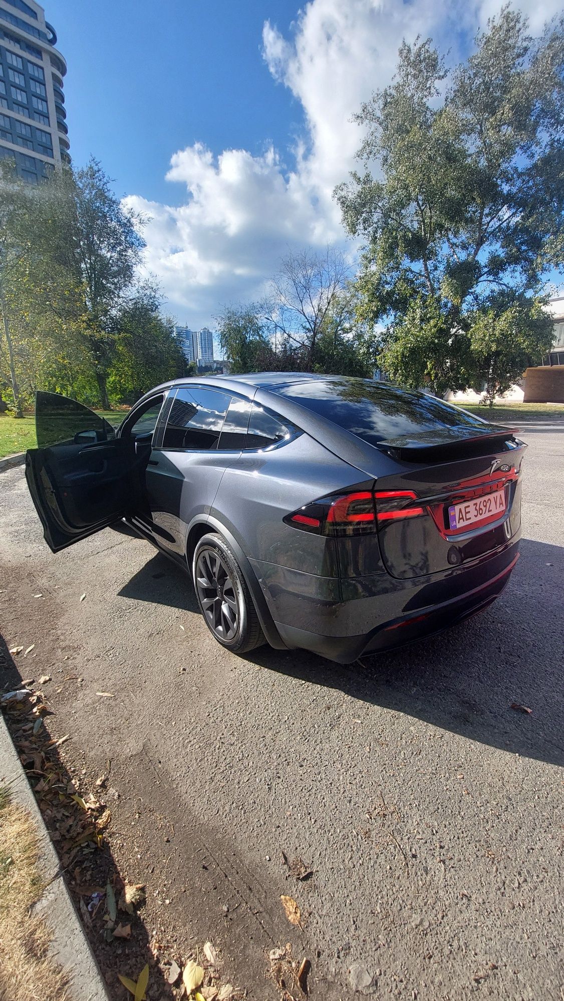 Tesla Model X Long Range