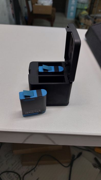 Акумулятори та зарядний бокс TELESIN для GoPro HERO8/7/6/5 Black (GP-B