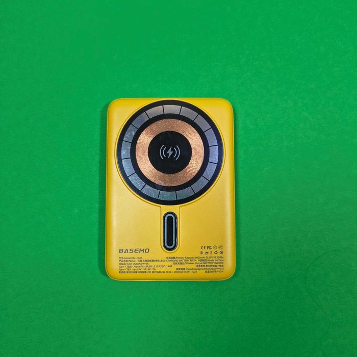 В упаковке магнитный повербанк для айфона 11 Type-C 22,5Вт 50000 mAh