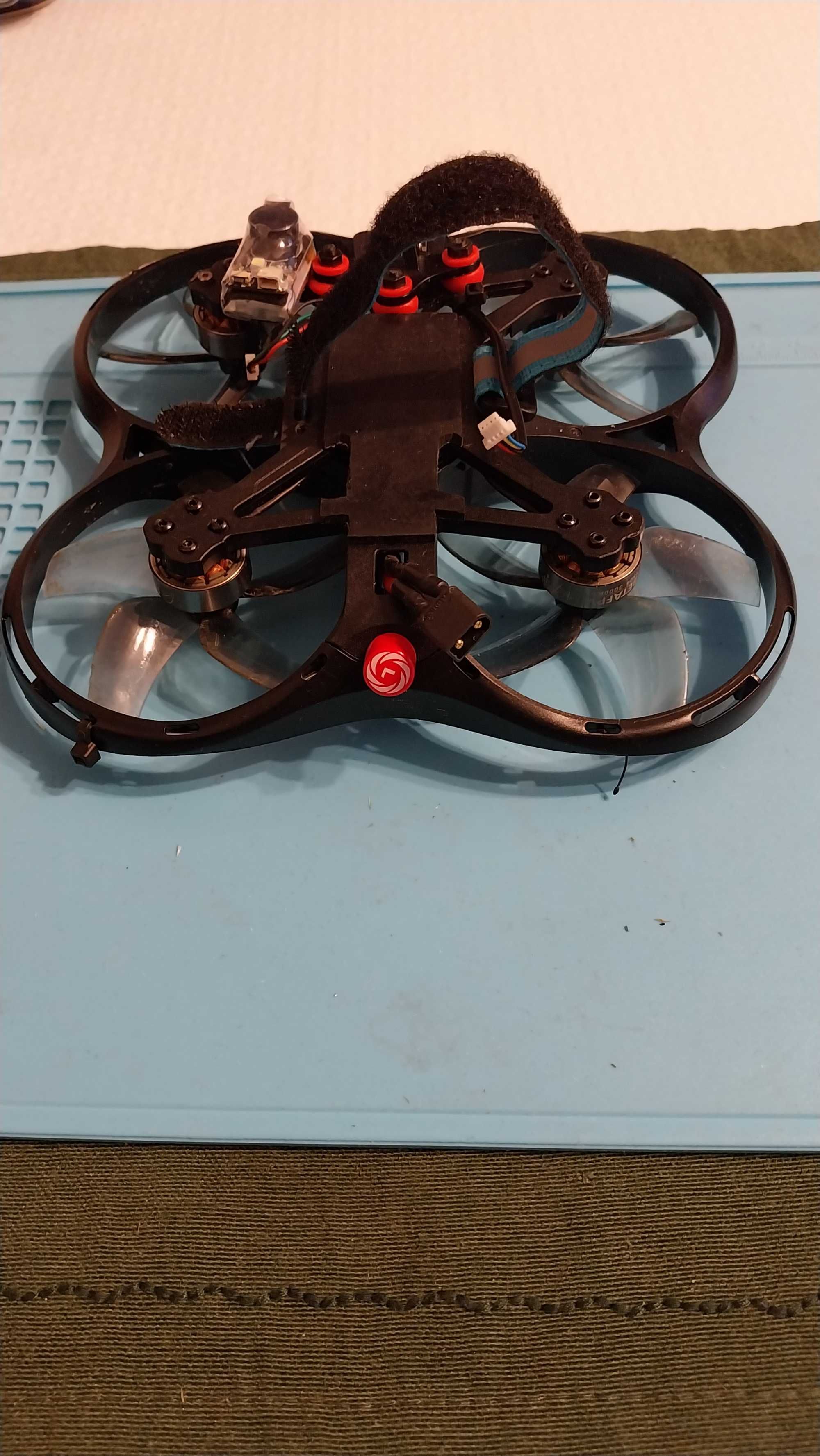 Dron FPV BETAFPV Pavo 30 z kamerą Nebula Nano Pro i zapasową ramą