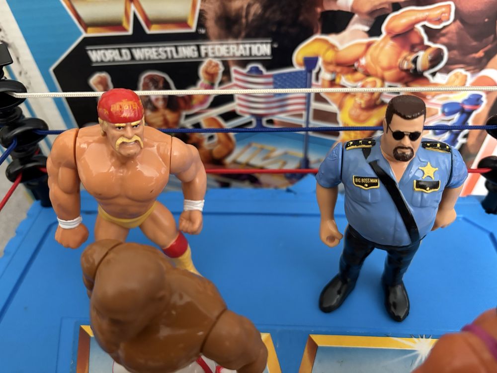 Ringle Wrestling e 7 bonecos