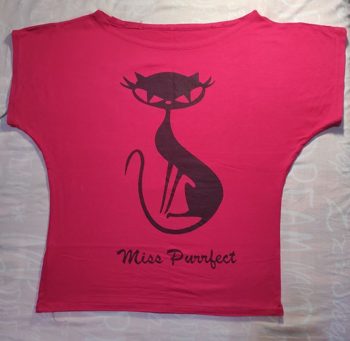 Футболка, шорти, плаття спортивного стилю, плавки купальні