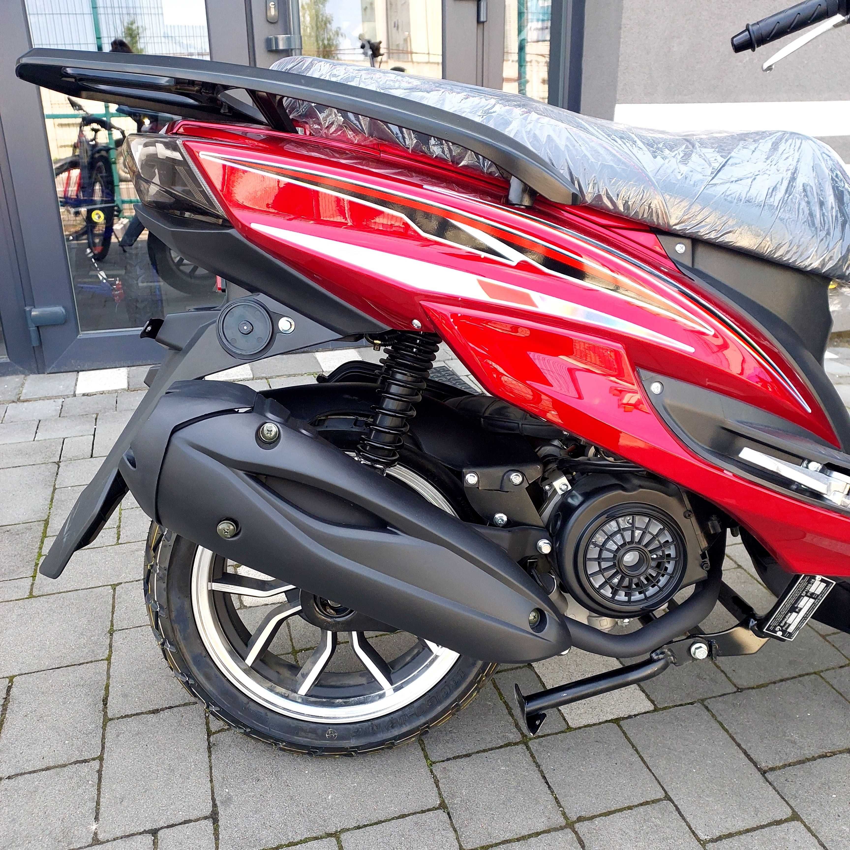 Скутер Spark SP150S-18, міський універсальний, гарантія, доставка