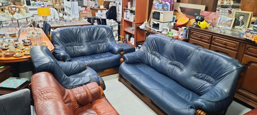 Skórzany zestaw na dębowym stelażu RATY