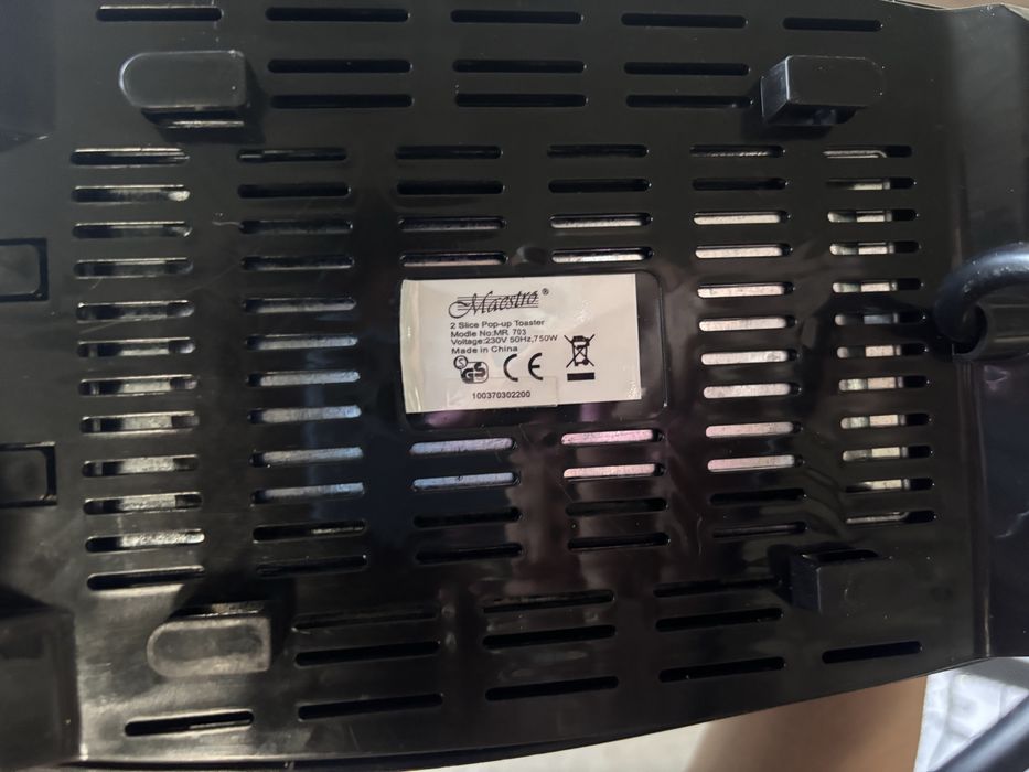 Тостер 750W MR-703 Maestro