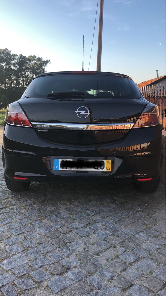 Opel Astra H GTC 2010