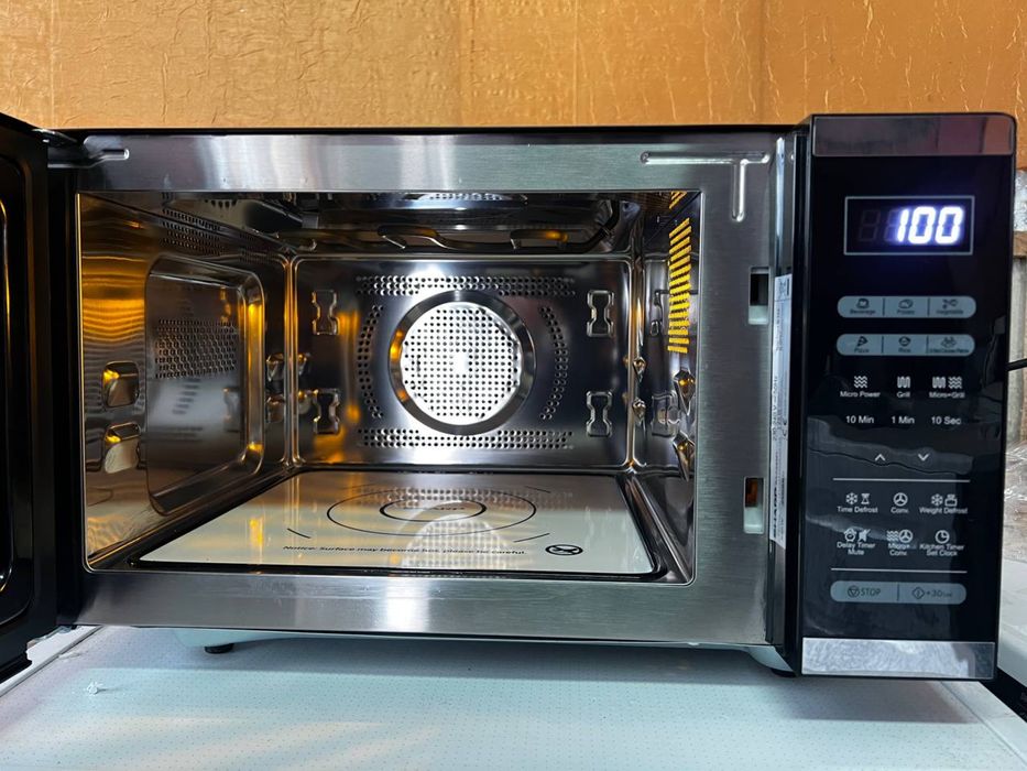 Мікрохвильовка / Мікрохвильова піч / Sharp RAC252FI 900W