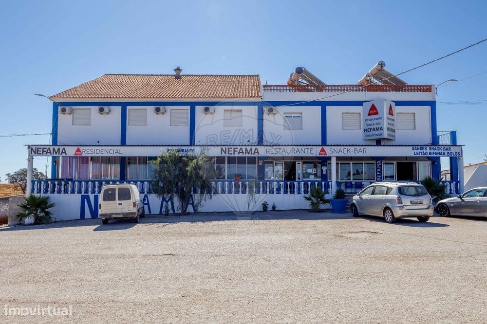 Hotel T21 para venda