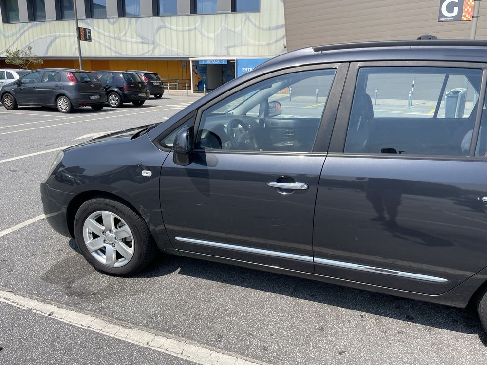Kia Carens 7 lugares