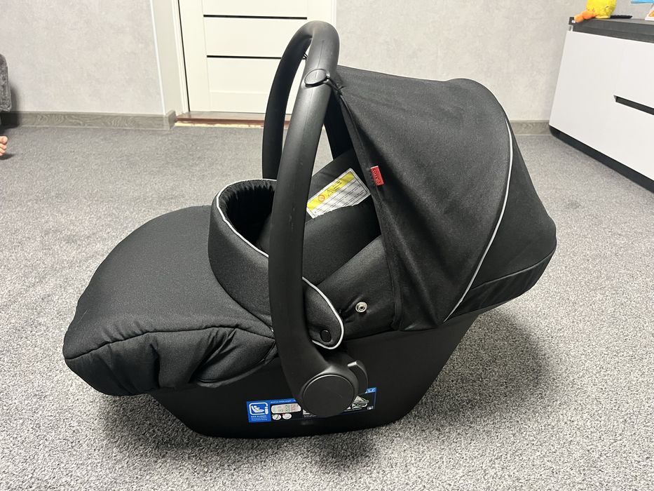 Автолюлька 0-12 місяців. Автокресло для малечі