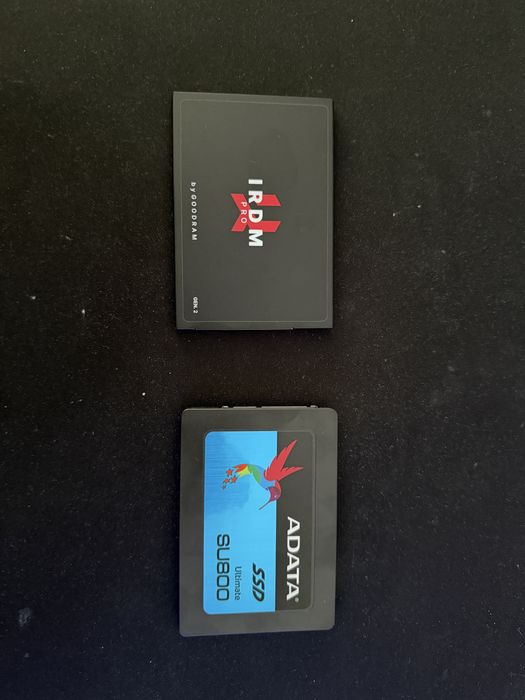 2 Dyski SSD 256 GB i 128 GB - stan bardzo dobry!