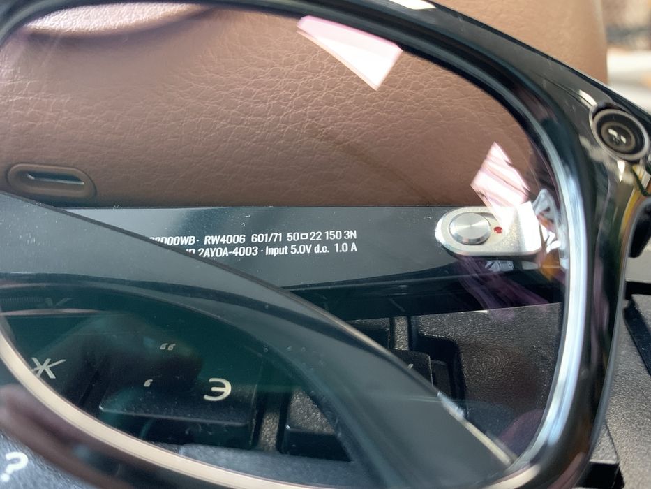 Ray-Ban META AI Wayfarer фотохромні самозатемняючі окуляри з камерою