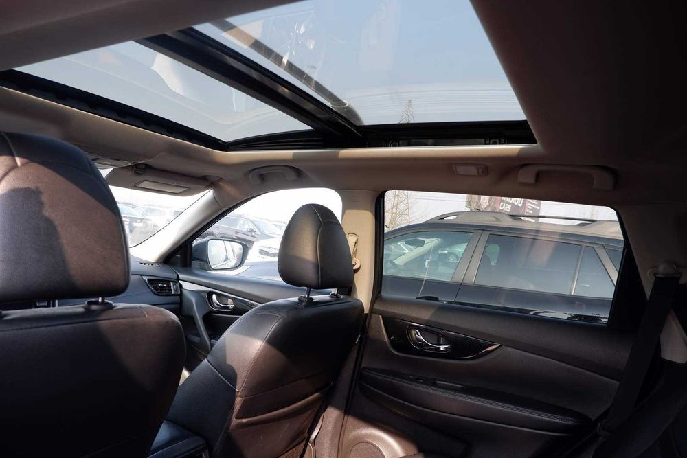 Nissan Rogue 2020 року