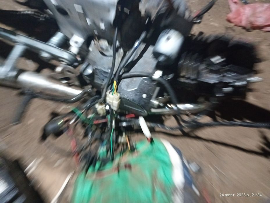 Продам мотора 125 кубового з електронікою і запчастями