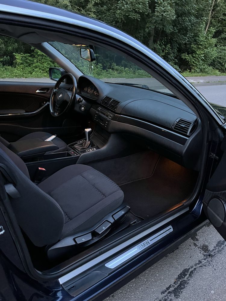 BMW E46 coupé, 2.0L r6