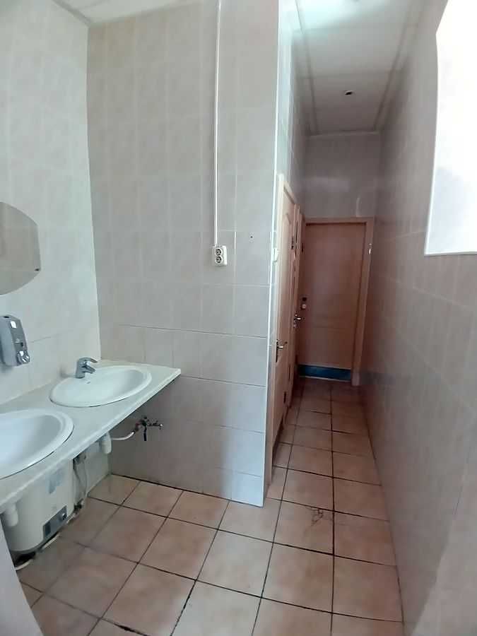 Від власника Окрема будівля 1280 м² Мазепи вул. 10 Метро Арсенальна