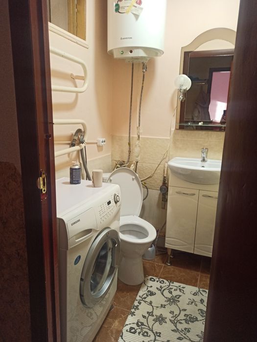 Продається приватизована однокімнатна квартира