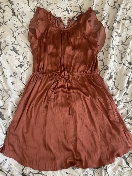 Delikatna połyskująca sukienka H&M r 44