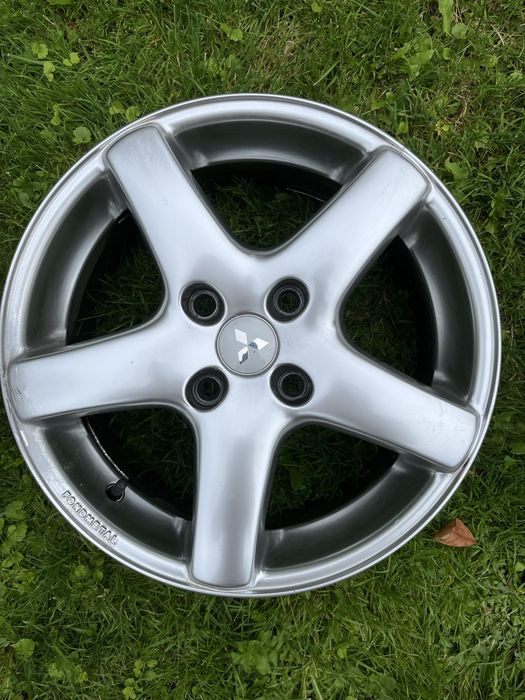 Felgi Fondmetal Mitsubishi 16x7J, 4x114.3, ET40, CB 67mm