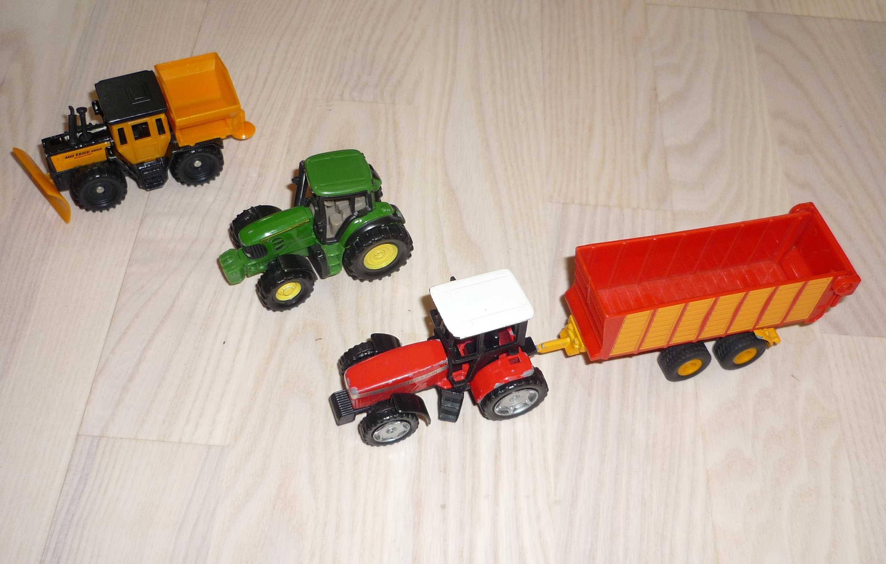 Traktor z przyczepą Siku Piaskarka Zestaw