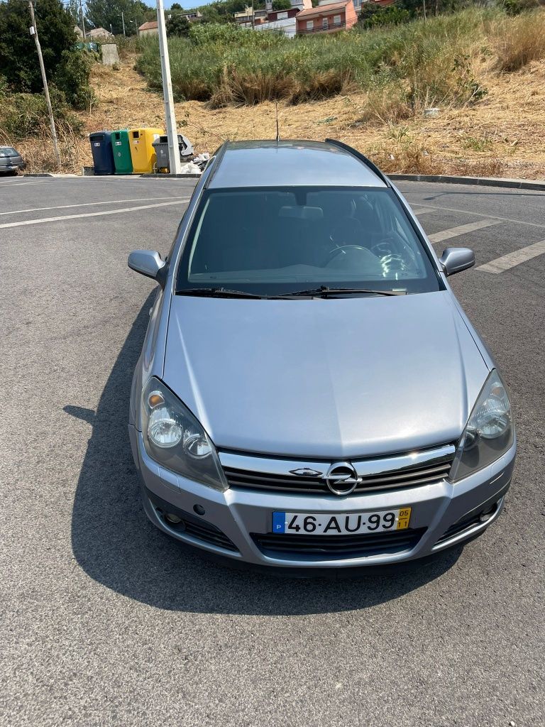 Opel astra 2004 como nova
