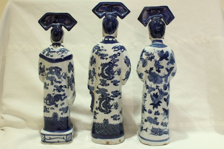 3 Dignatárias Escultura Porcelana Chinesa Dragões e Flores séc. XIX