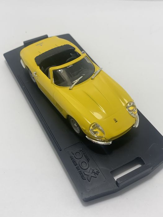 Ferrari 275 GTB/4 Revell Model Box 1:43
