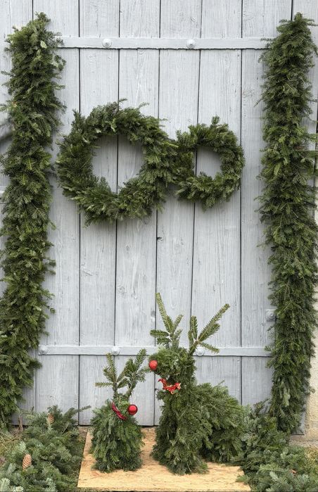 АКЦІЯ !Віночки, гірлянди, олені вироби з ялини декор