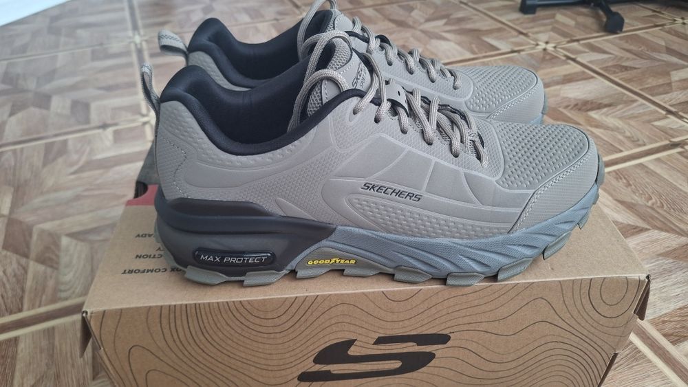 Кросовки комфорт Skechers MAX PROTECT. 42р.