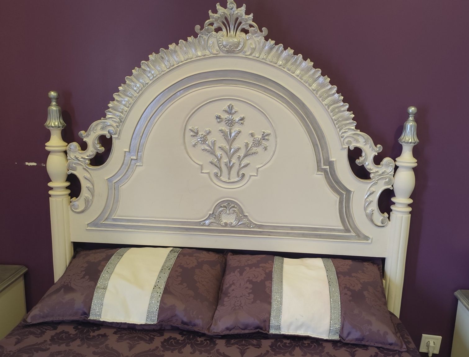 Cama de casal / quarto completo
