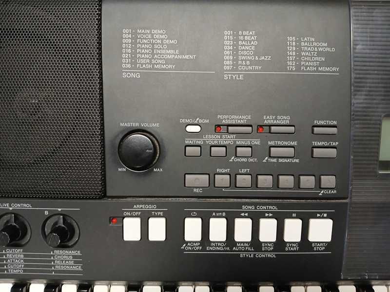 Keyboard Yamaha PSR E- 423