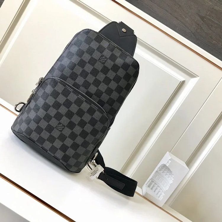 Saszetka/Nerka Louis Vuitton LV