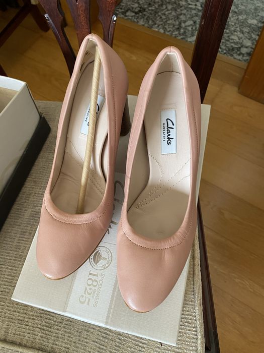 Lote 2 pares sapatos 37 Geox-Clarks castanho e rosa claro