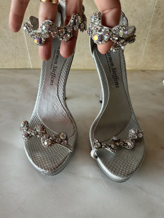 Sandálias salto alto Carmen Steffens