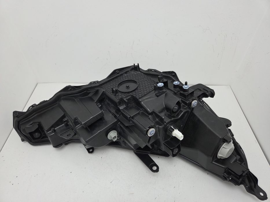 Фара ліва Lexus NX 2022-2025 USA